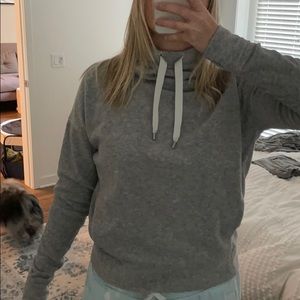 Lululemon pullover